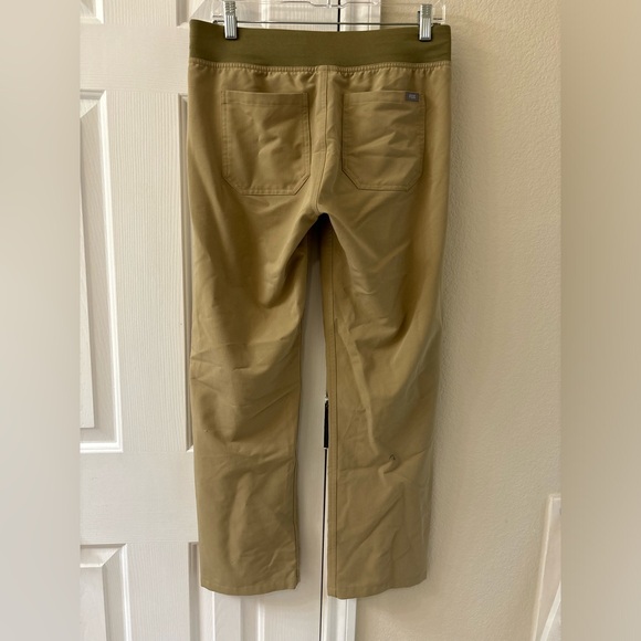 Figs scrub pants small/petite *LIMITED EDITION STYLE*different color than photo* - Picture 3 of 11